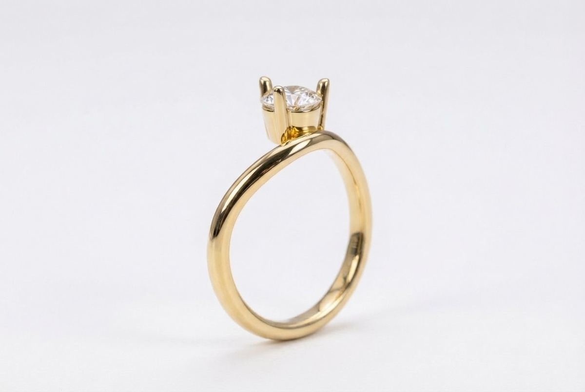 Curved floating Pear Lab Diamond Band